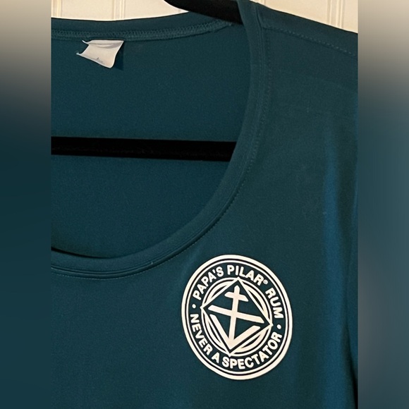 Hemingway Distillery Souvenir Shirt. Papa’s Pilar. Key West Distillery. - Picture 5 of 9